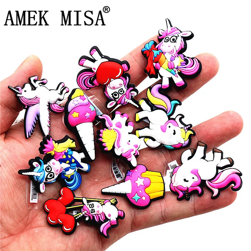 1pcs High Imitation Shoe Decorations Unicorn/Rainbow Horse/Pegasus PVC Shoe Buckles Charm Accessory fit Bracelets Croc JIBZ Kids