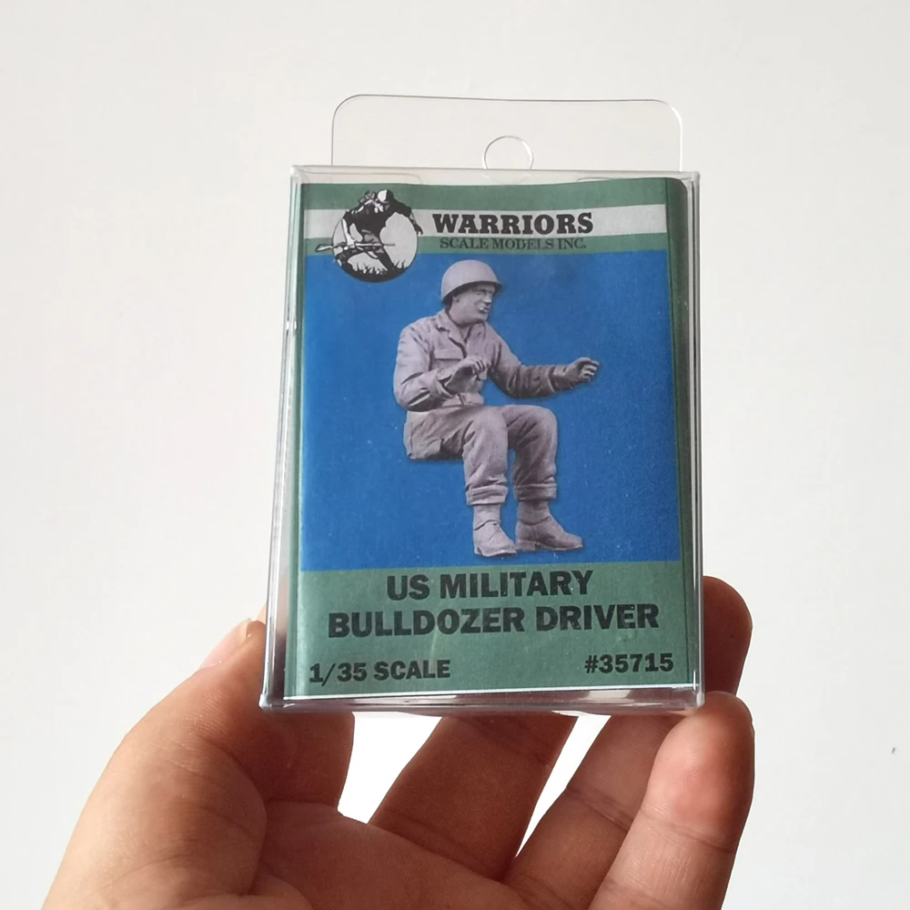 

WARRIORS#35715 1/35 Scale US Military Bulldozer Driver 1pc Resin Model
