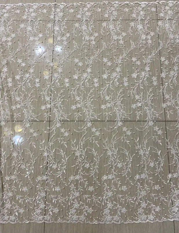 Роскошная кружевная ткань с бисером цвета белого/слоновой кости для свадебных