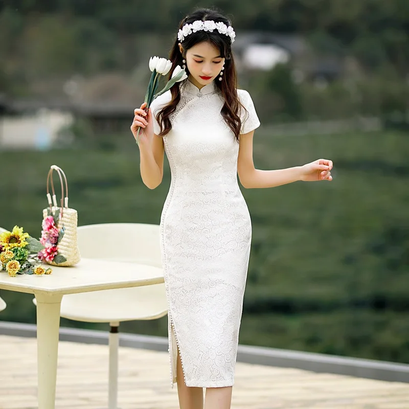 

Mid Length Lace Floral Cheongsams Sexy Mandarin Collar Qipao Beige Bridal Wedding Chinese Dresses Formal Party Oversize Vestidos