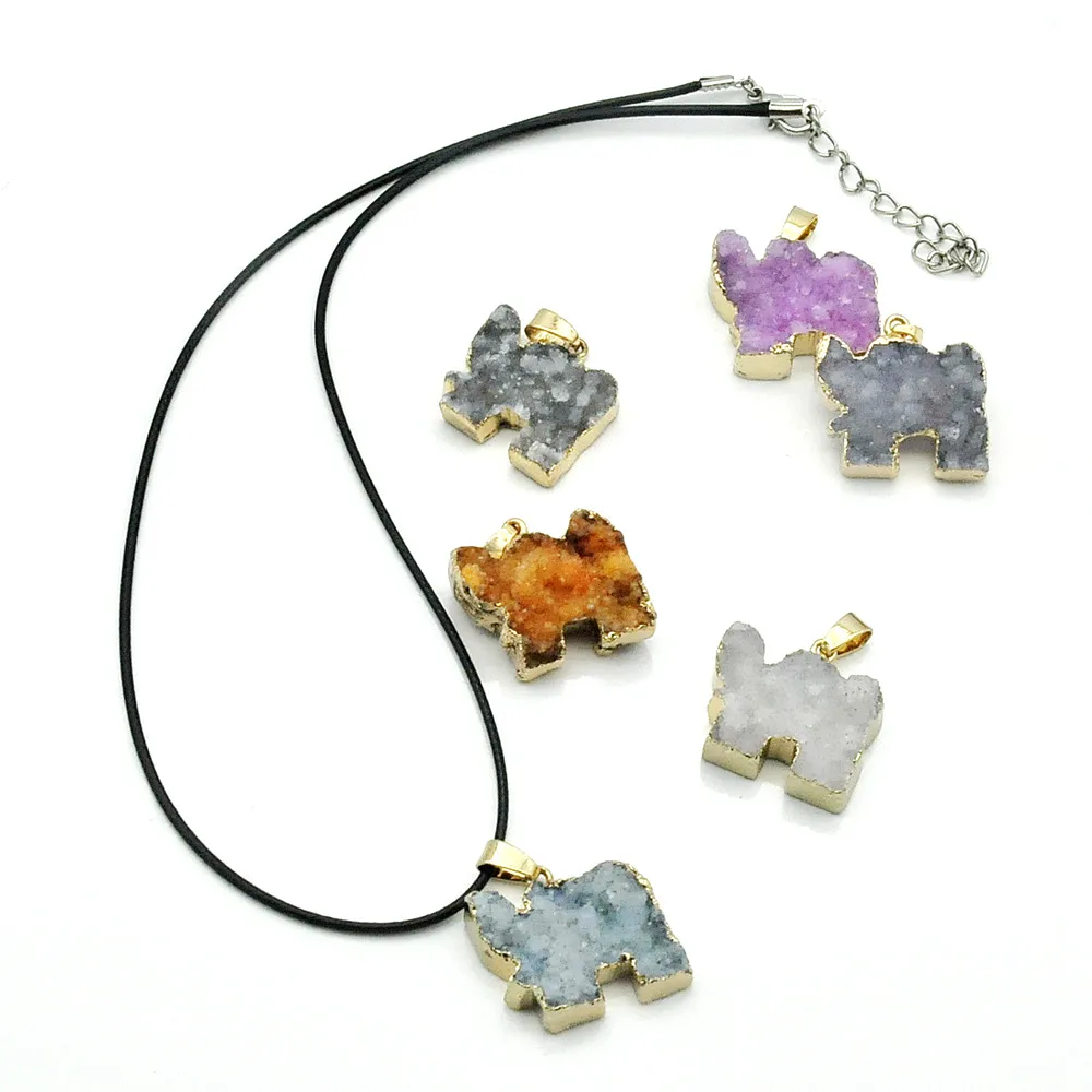 Подвеска в виде бутона из натурального камня ювелирное изделие с кристаллами