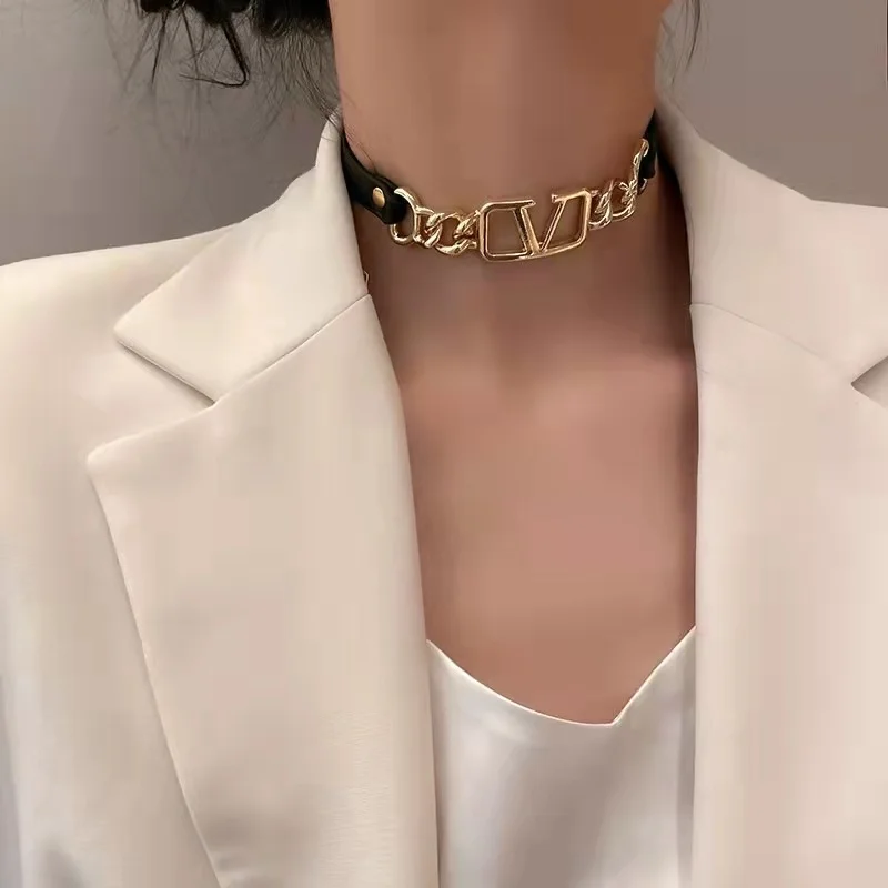 

Personality metal letter stitching necklace network red temperament personality necklace female new cold wind free shipping