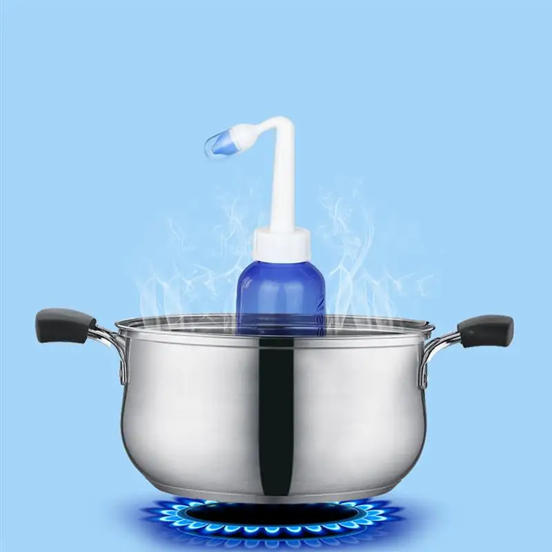 Бутылка-очиститель полости носа на 500 мл для наполнения жидкостью.