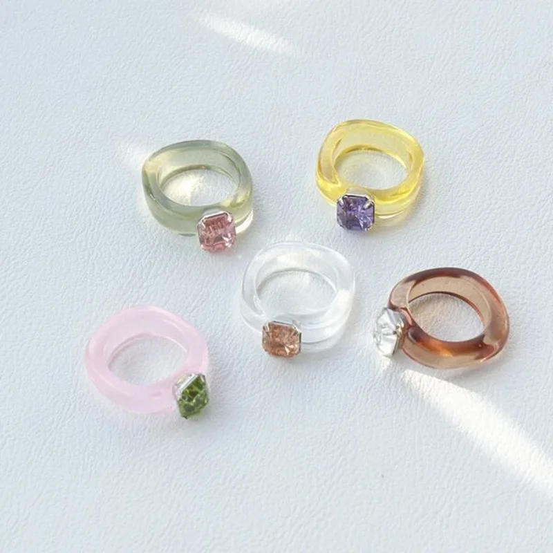 Эстетические красочные прозрачной акриловой смолы с украшением в виде