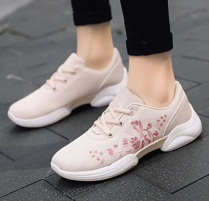 Женская дышащая Спортивная обувь на плоской платформе повседневная сетчатая с