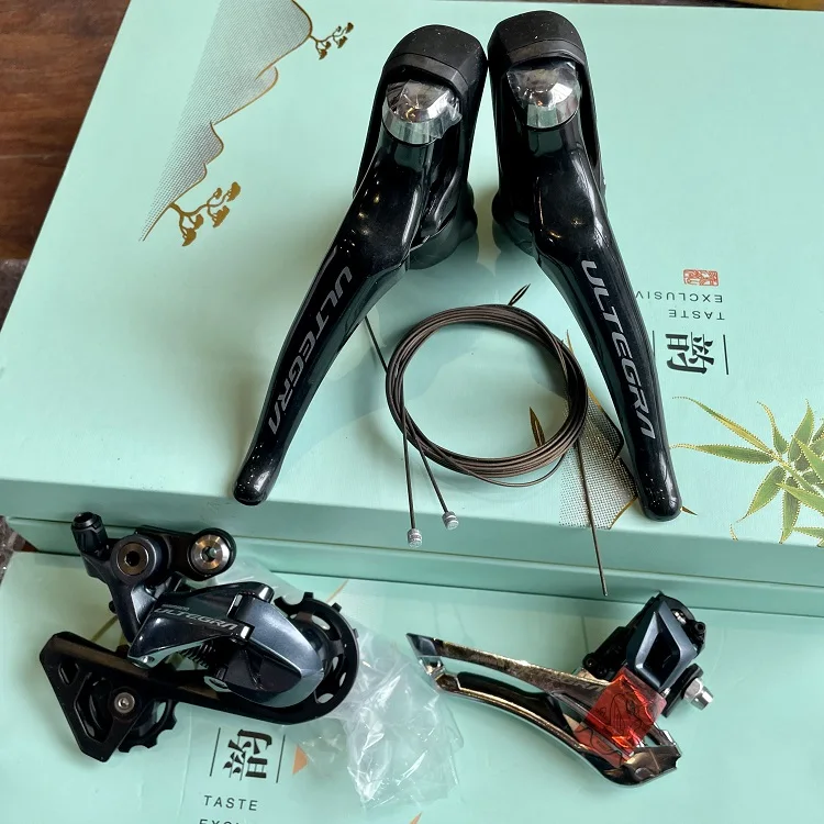 Рычаг переключения скоростей ULTEGRA R8000 + задний переключатель передач передний