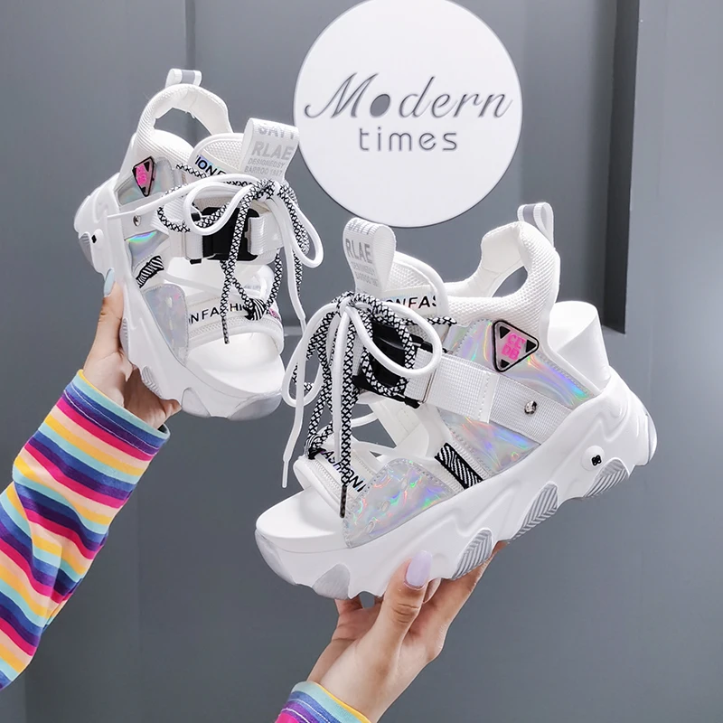 

Босоножки на танкетке; Коллекция 2020 года; Модные дизайнерские женские босоножки, увеличивающие рост; Обувь на высоком каблуке; Женские спор...