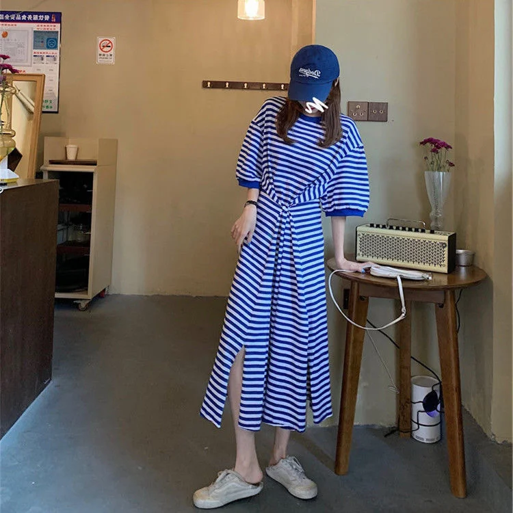 Платье в полоску сверхбольшого размера для скрытия живота просторное