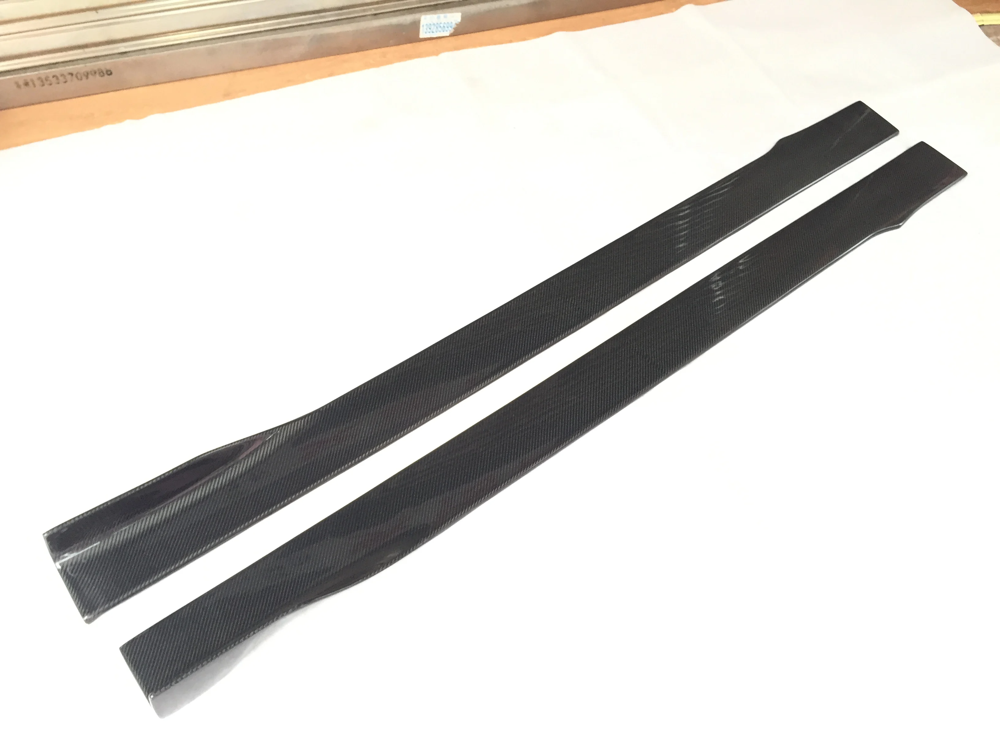 Универсальный комплект для защиты дверей из углеродного волокна защитные