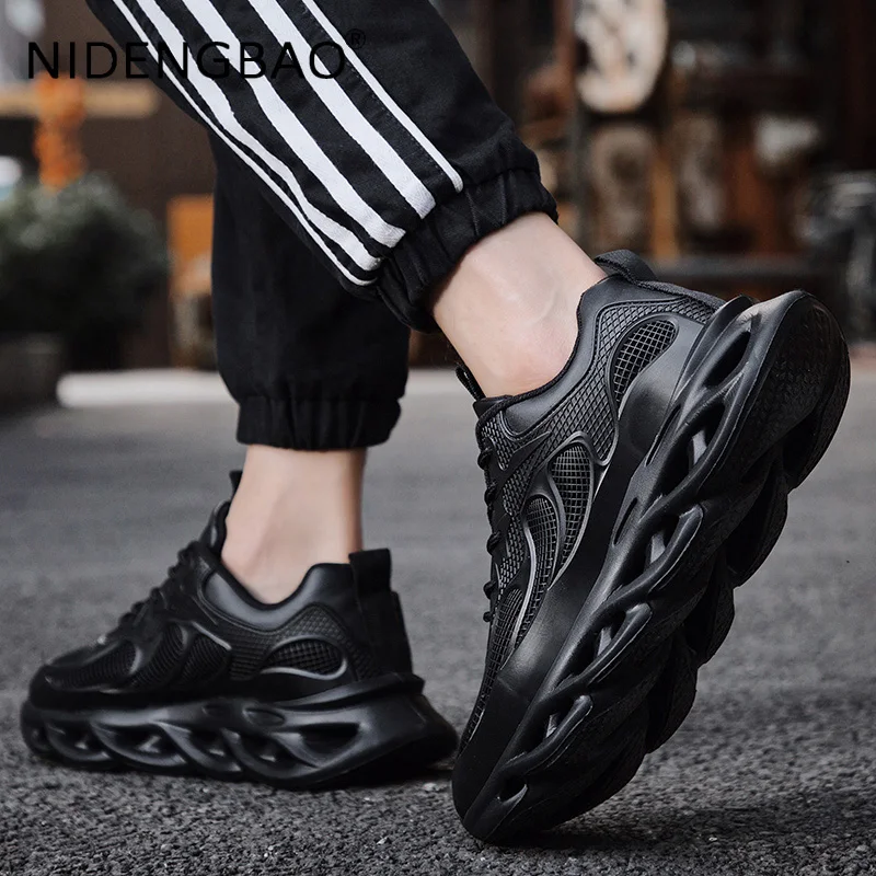 Men's Sneakers Mesh Breathable Comfortable Outdoor Walking Jogging Running Sports Shoes Plus Velvet Warm Male Casual Tennis Shoe