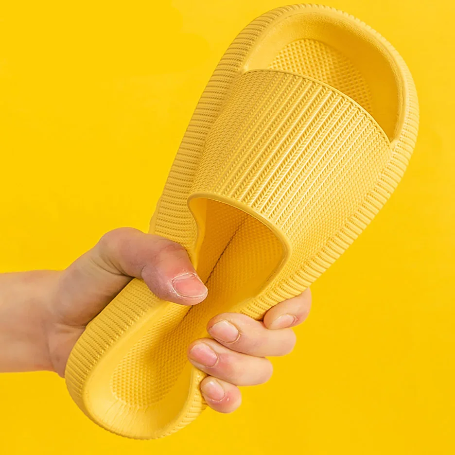 

New Thicker Comfortable Slippers For Men And Women Home Bathroom CoupleThick Bottom Sandals And Summer Wear
