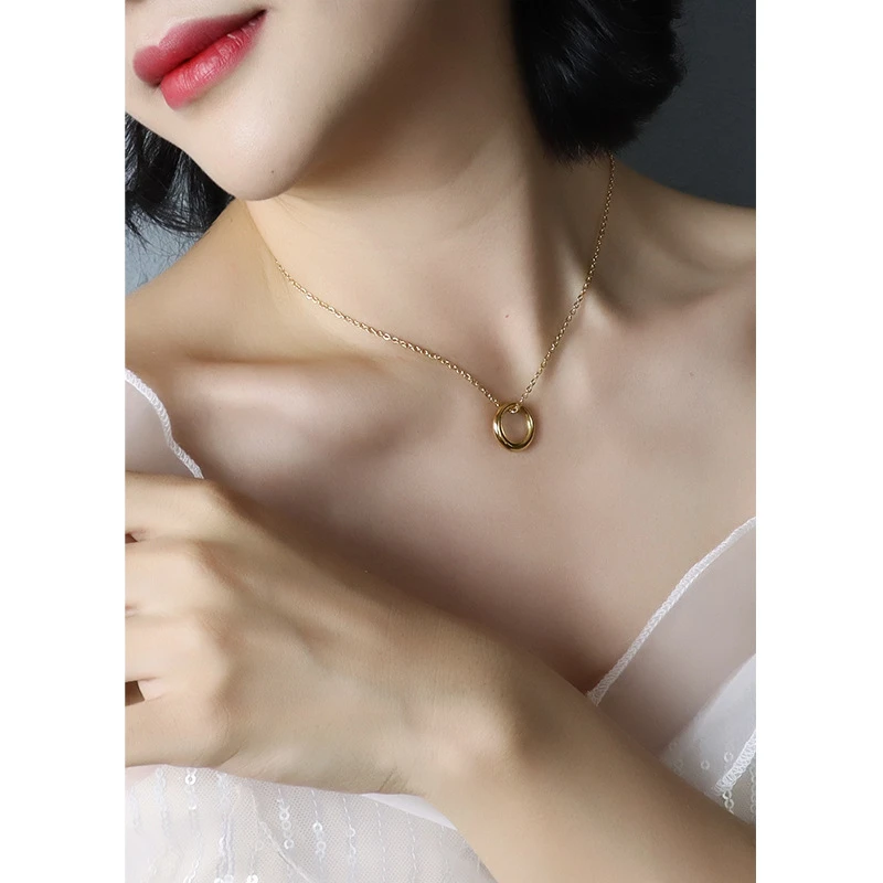 

Simple Circle Round Pendant Men Accessories Fashion Gold Color Stainless Steel Clavicle Necklaces For Women Best Friend Jewelry