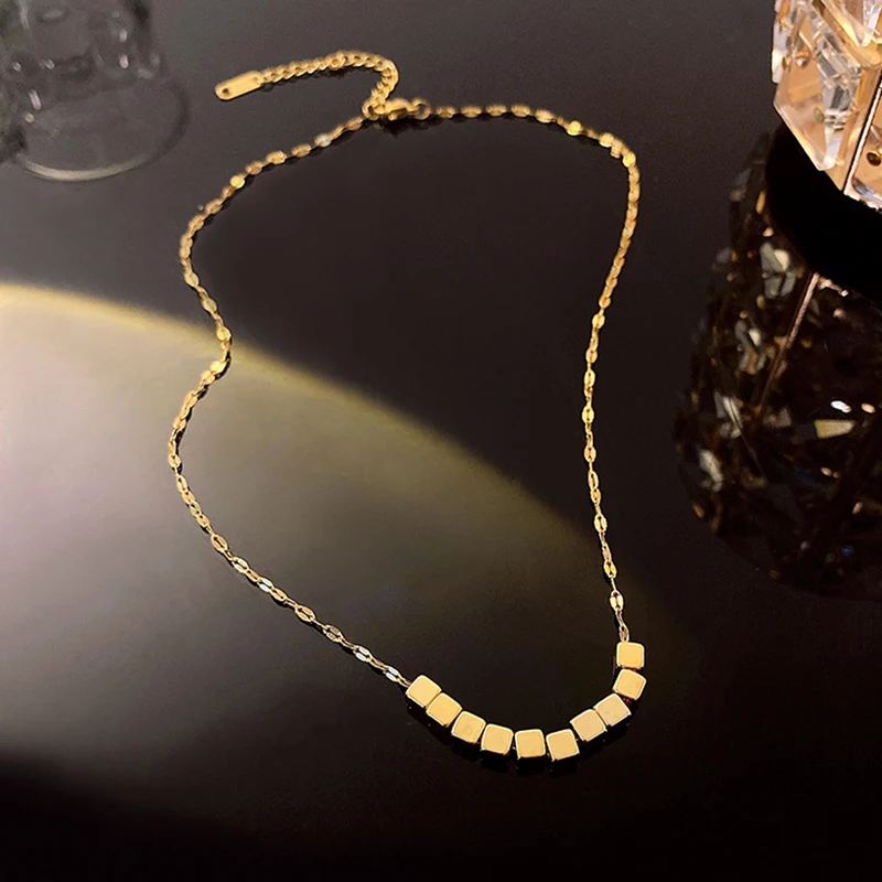 

Titanium Steel Plating 14K Real Gold Square Chain Pendant Necklace for Women Designer Creativity Temperament Jewelry Ins Hot