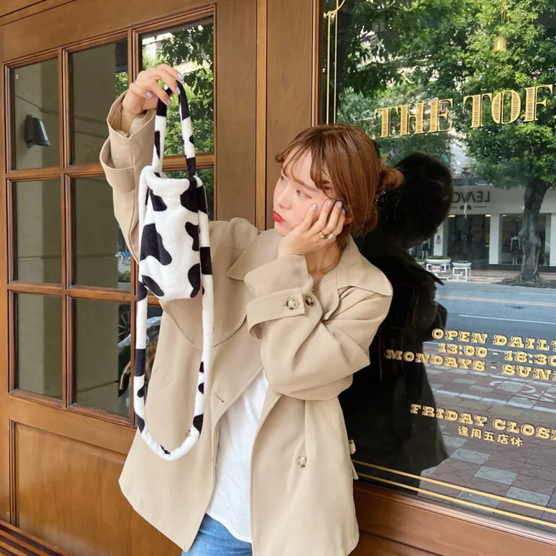 

Fashion Smiling Face Cow Pattern Plush Water Cup Bag Cute Girl Diagonal All-match Student Bottle Messenger With Smiley