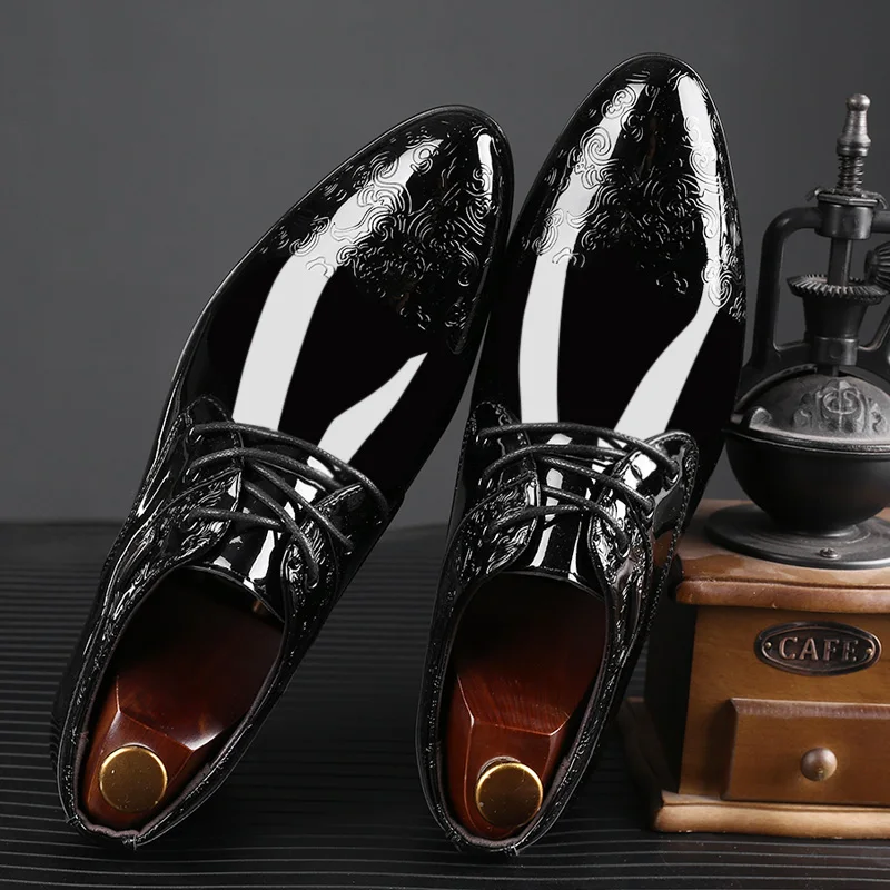 

Spring and autumn men's pointed leather shoes large size 38-48 classic embossed business leisure leather shoes for men