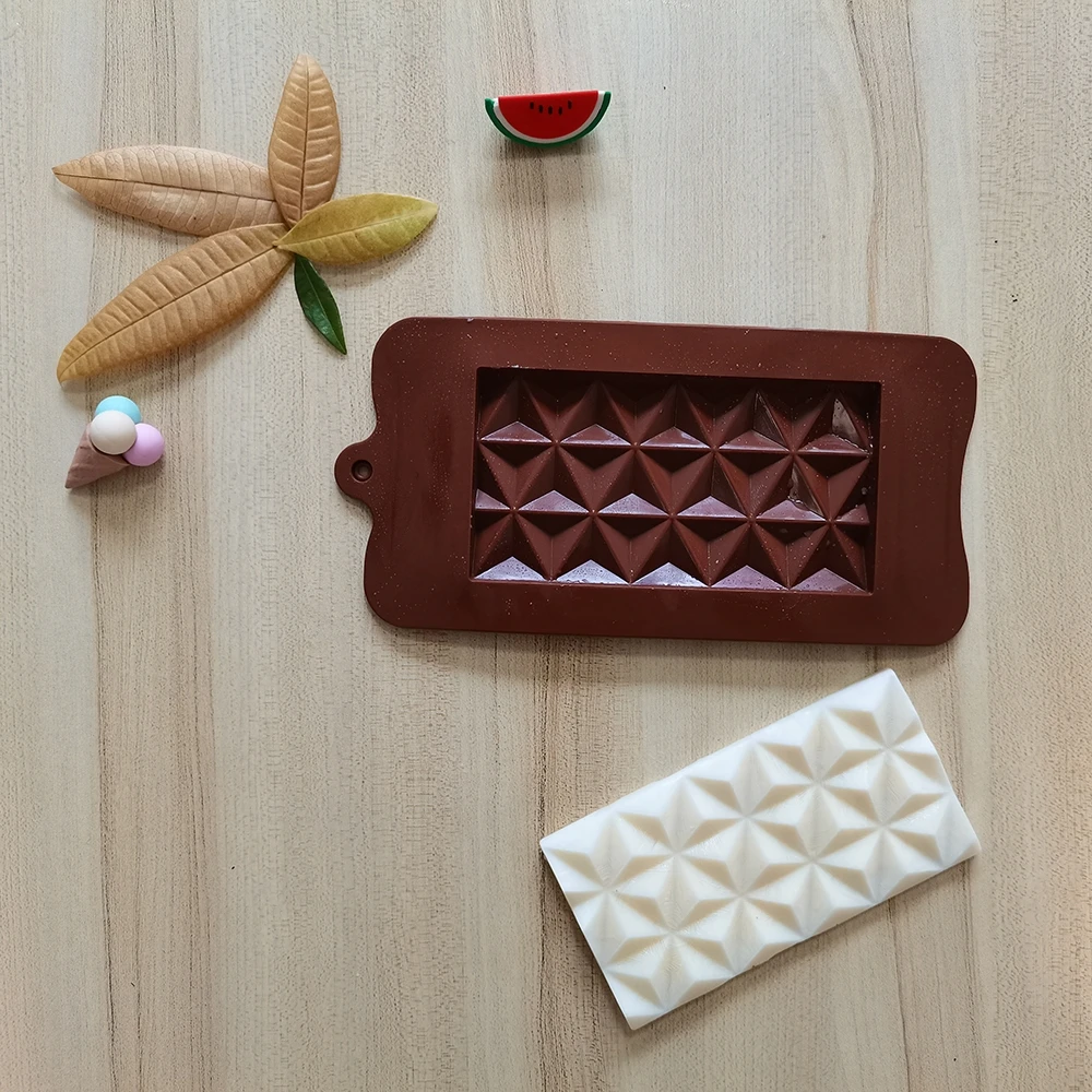 

New Silicone Chocolate Mold Triangular Baking Tools Non-Stick Silicone Cake Mould Jelly Candy 3D DIY Molds Kitchen Accessories