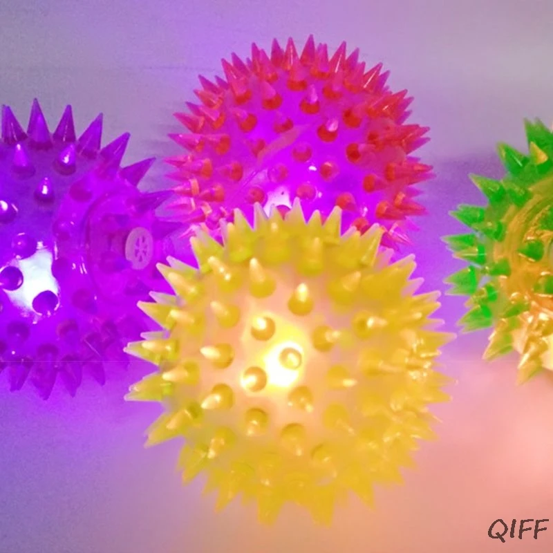 5 Pcs Light-up LED Bite Ball Dog and Cat Flashing Sensory Fun Blinking Spiky Pet Toy | Дом и сад