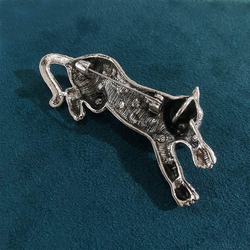 Мулинда винтажная брошь с леопардом серого цвета для мужчин и женщин, украшение для костюма, шарфа, свитера, зажим на ткань, подарок.