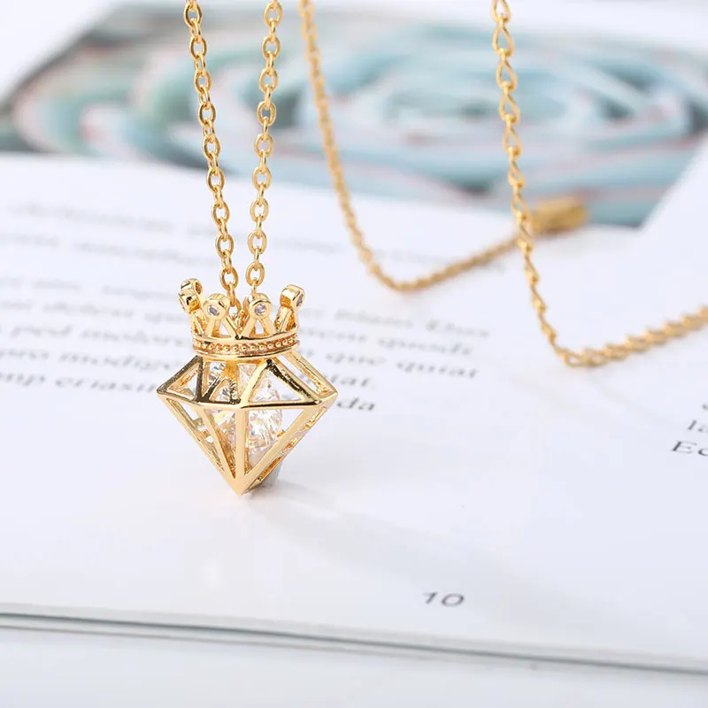

Fashion Crown Shape Pendant Necklaces Collar Gold Chain Necklace Choker Shiny Necklace for Women man Jewelry Christmas Gifts