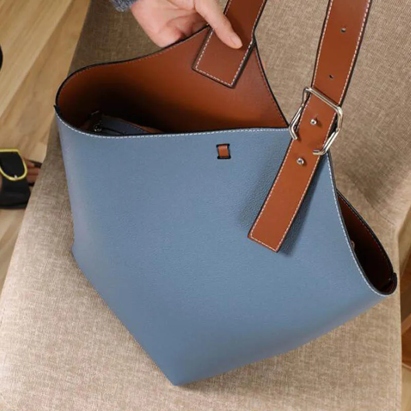

Women's Handbags