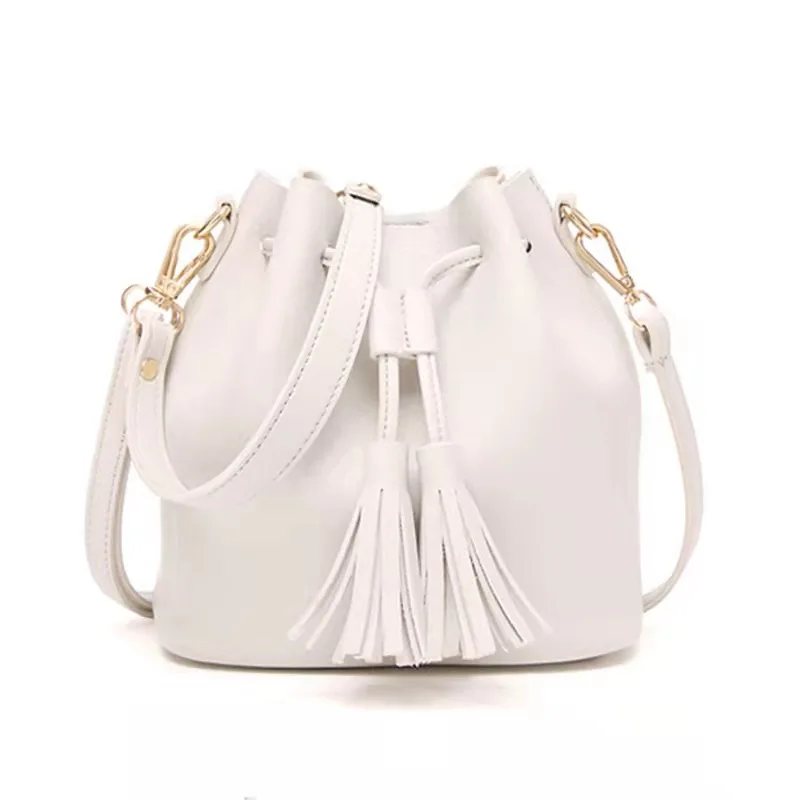 

Bag women 2021 new tassel drawstring bucket bag fashion shoulder messenger bag PU ladies handbag
