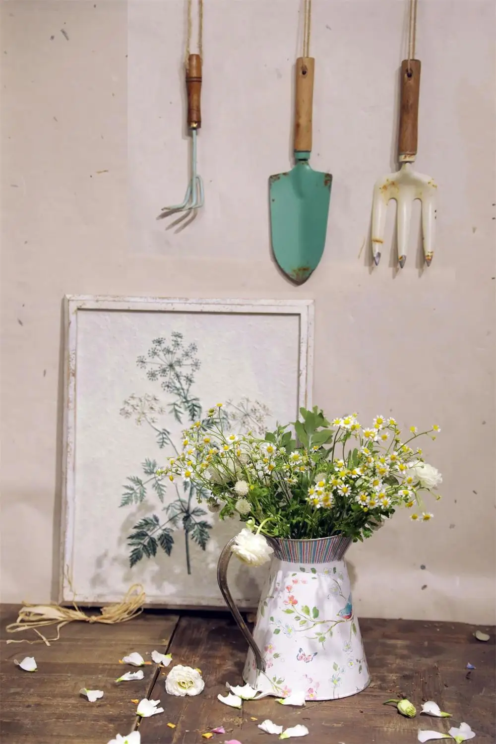 

handcrafted metal rustic retro garden tools set