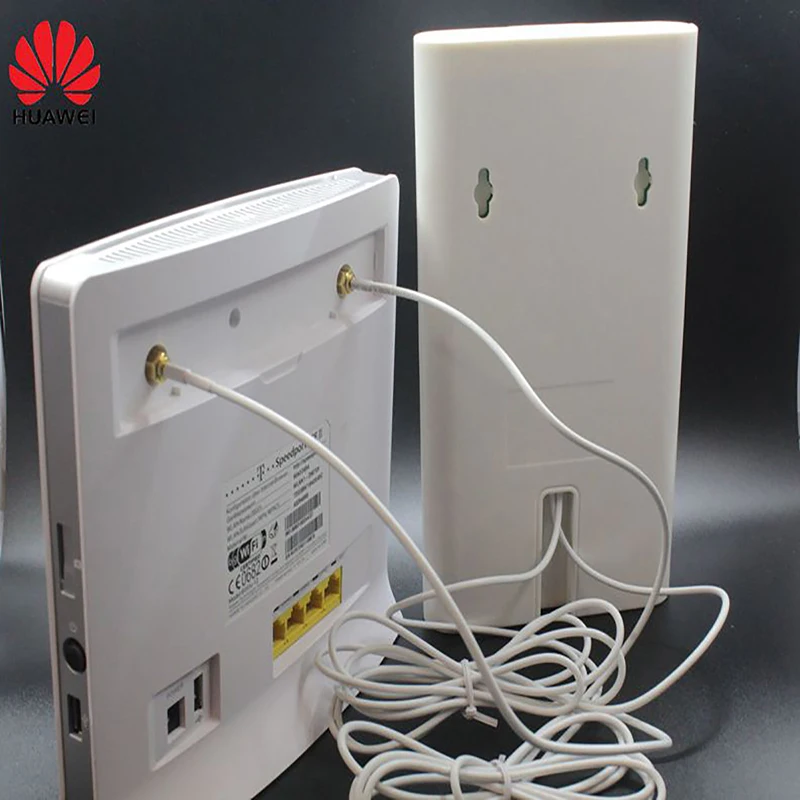 Роутер Huawei B593 B593s-12 с поддержкой 4G LTE 150Mbps, разъемом для SIM-карты, антенной и 4 LAN-портами.