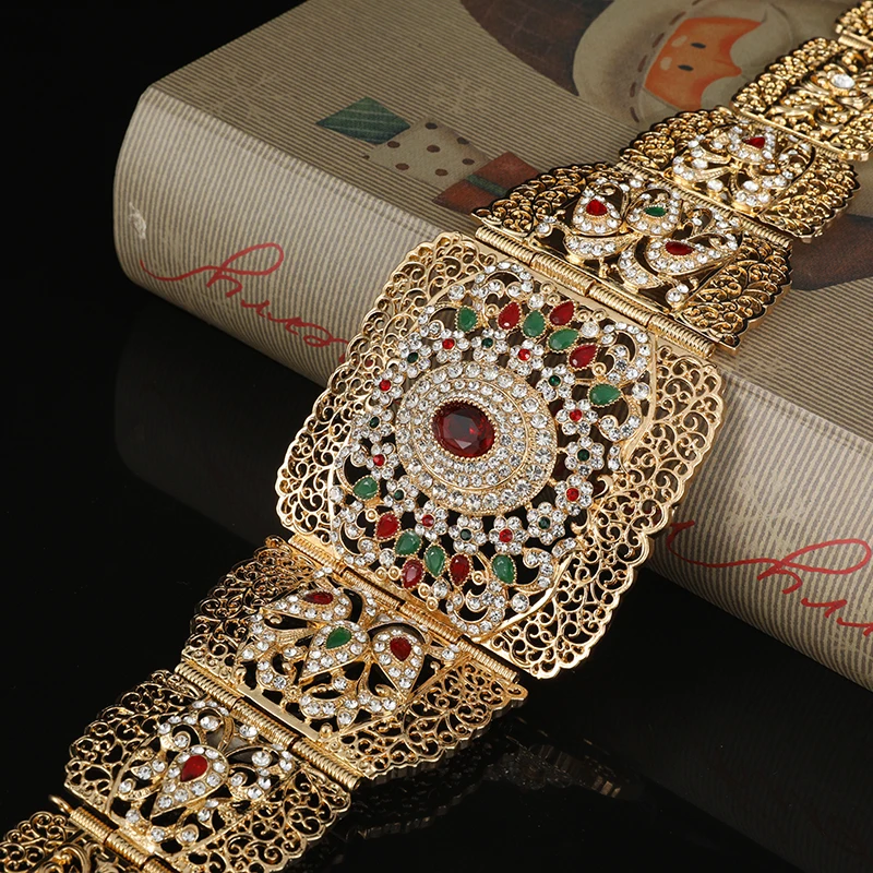 Cinturón de Color dorado con diamantes de imitación para mujer, cadena de Metal ahuecada para el vientre, caftán de cristal, estilo europeo