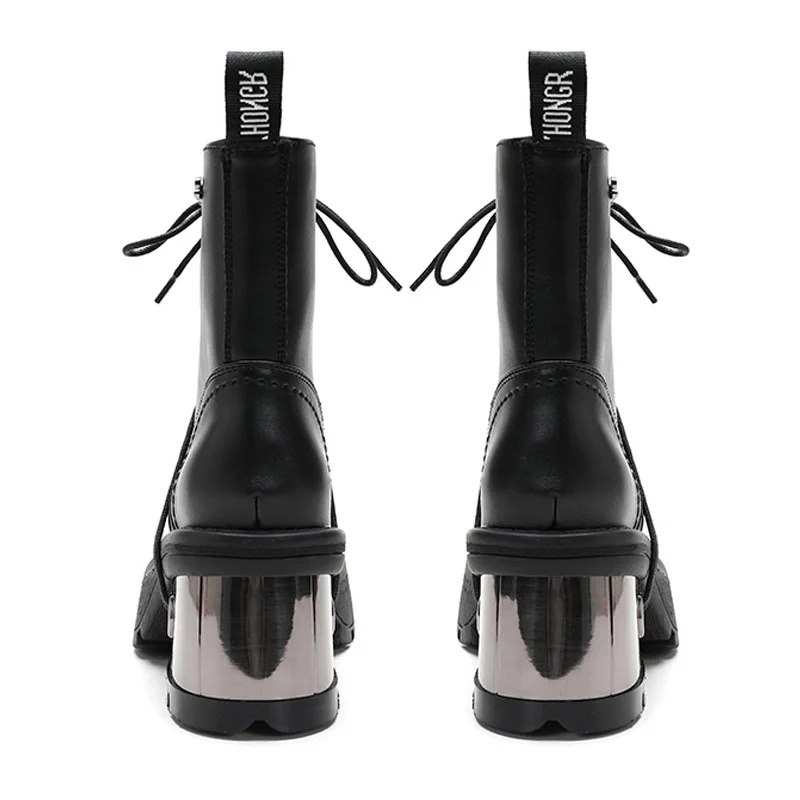 Женские ботильоны на платформе и высоком каблуке черные ботинки в готическом