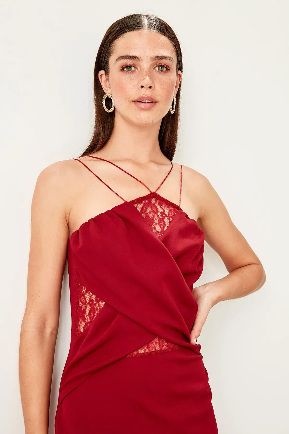 Trendyol бордовые кружевные детали TPRSS19DU0211|Женские платья| |