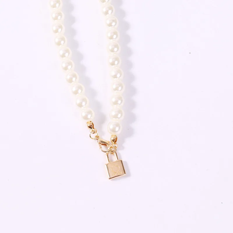 1 шт. для женщин Простой Жемчужное ожерелье из бисера замок кулон золотая цепочка