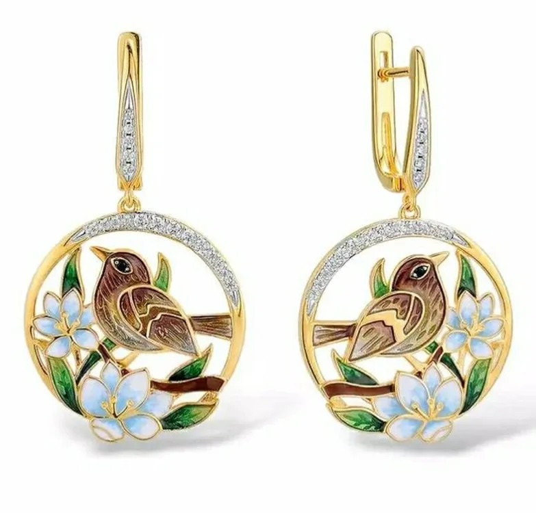 

Retro Women's Gold Bird Magpie Earrings Exquisite Flower Petal Earrings Cocktail Party Jewelry Valentine's Day Gift
