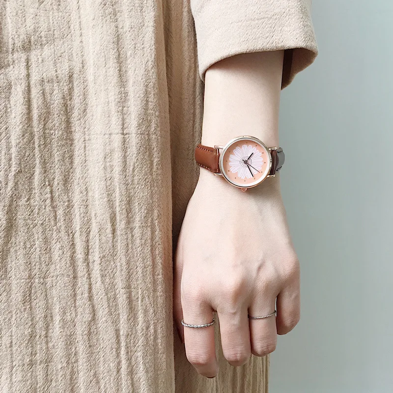 Элегантные женские часы с цветком маргаритки модные повседневные из нержавеющей