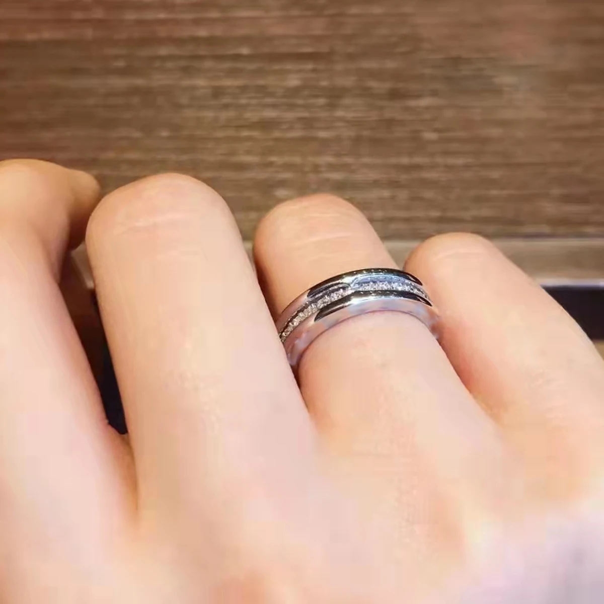 

Original BVBV 925 Silver Single Circle Diamond Ring Ladies High-end Exquisite Classic Luxury Brand Ladies Couple Holiday Gift