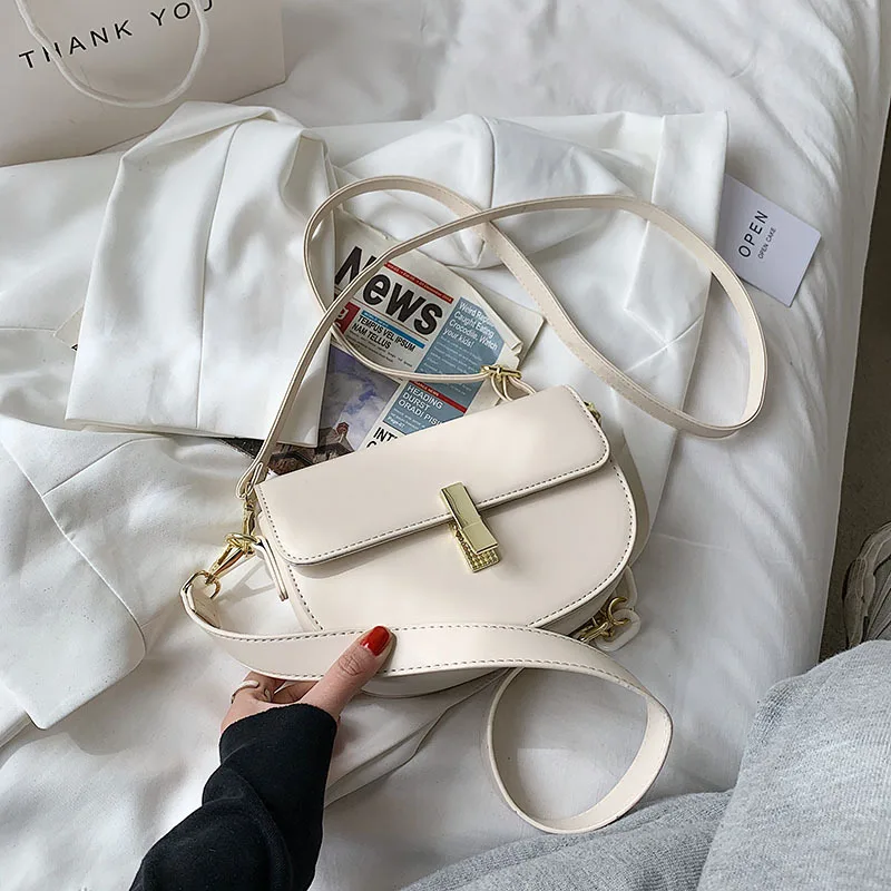 

Fashion Womens Handbags This Popular Spring and Summer 2021 New Saddle Messenger Women's Simple Style Small Bag, High Purses