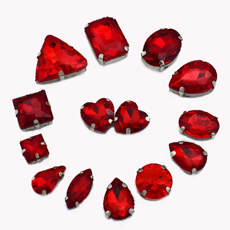 Красная разнообразная Форма стекло головистой формы с украшением в виде