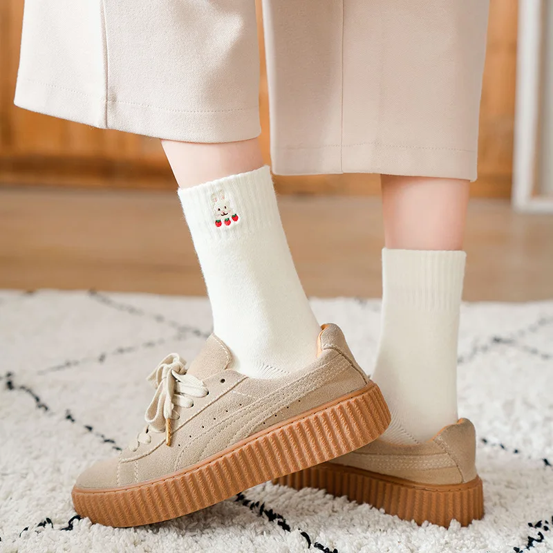 

Женские носки полосатые шерстяные цветные осенне-зимние теплые носки в стиле ретро с вышивкой милые носки для девочек в стиле Харадзюку уют...