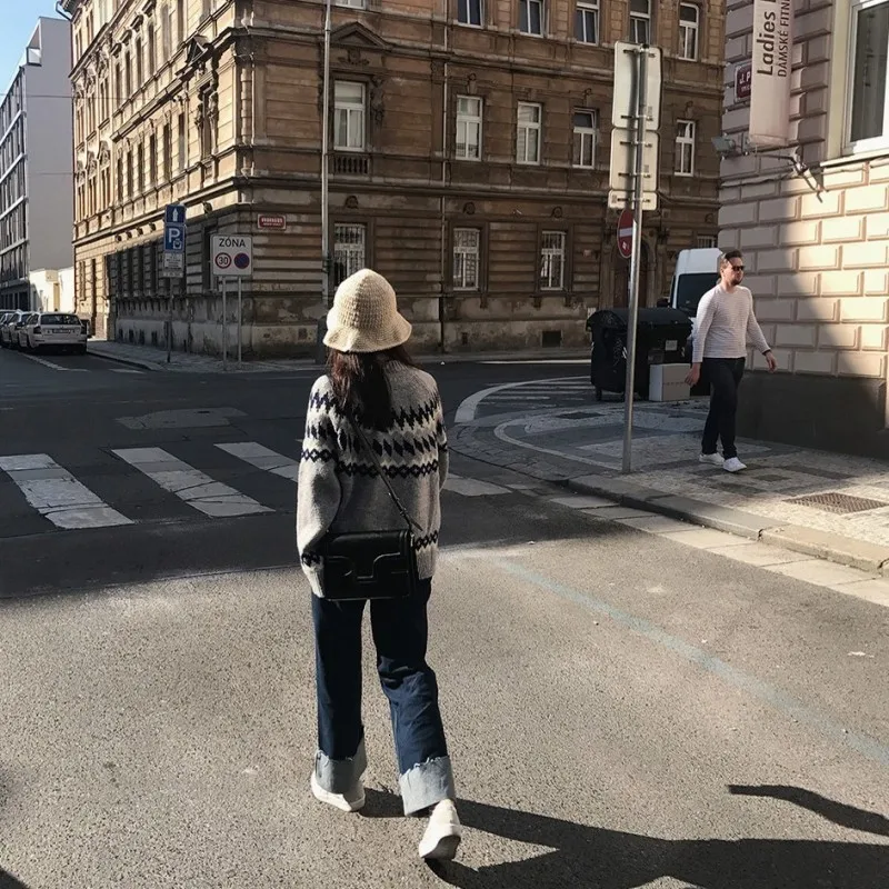 Осенне-зимний женский трикотажный свитер с винтажным узором в Корейском стиле