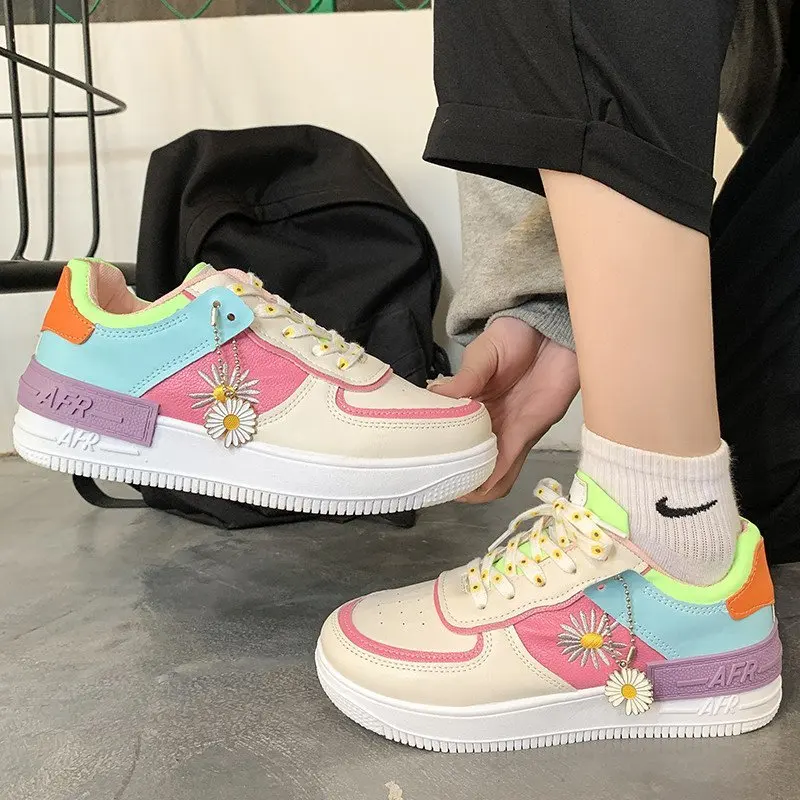 

2021 Fashion Spring New Designer Hot Sale White Shoes Female Platform Sneakers Women Tenis Feminino Casual Female Shoes Woman 42