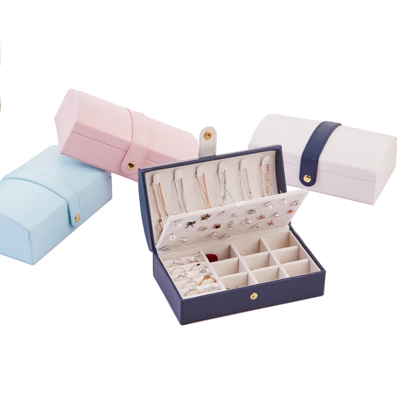 

2022 New Fashion Leather Ring Storage Box Portable Earring Pendant Necklace Jewelry Organizer Case Display Casket Factory Price
