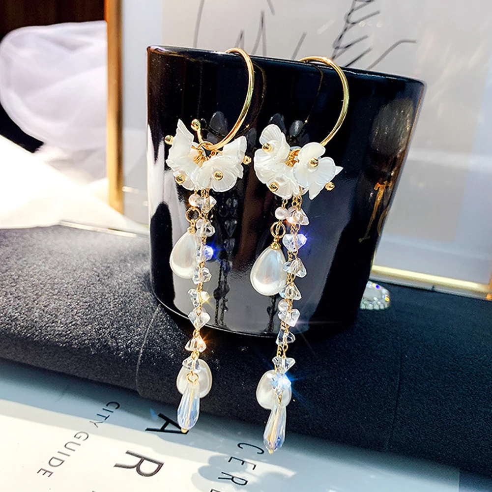 

Fashion Long Tassel Simulated Pearl Drop Earrings Big Crystal Bead Flower Petal Earrings for Women Wedding Jewelry