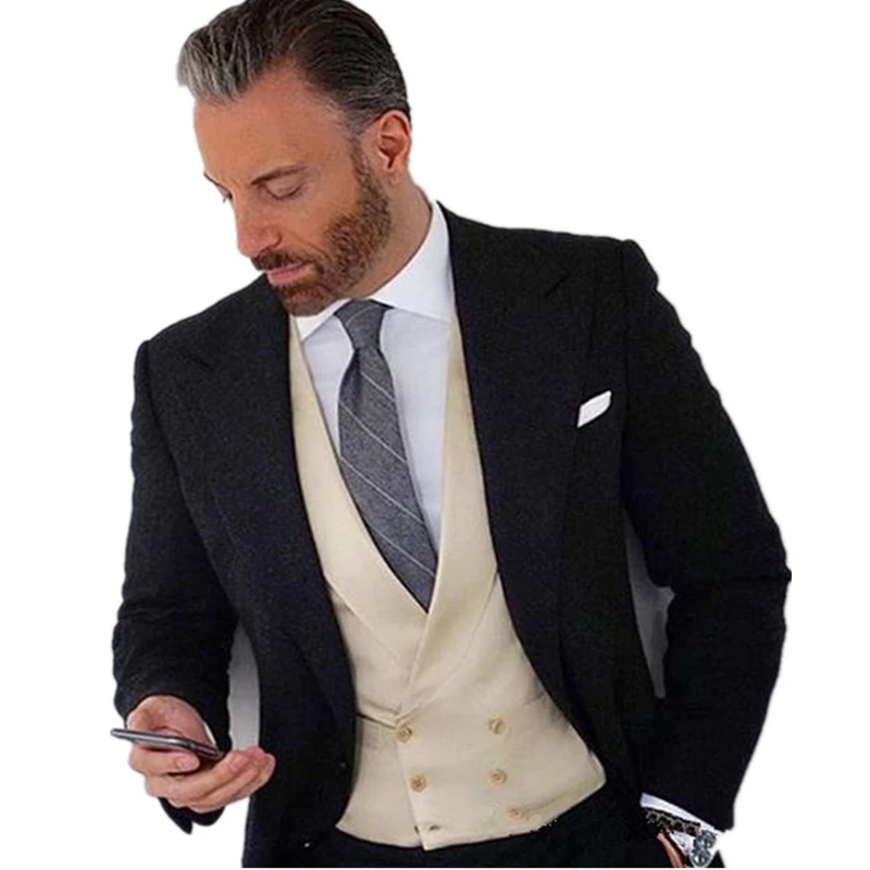 

Handsome Two Buttons Groomsmen Peak Lapel Groom Tuxedos Men Suits Wedding/Prom/Dinner Best Blazer(Jacket+Pants+Vest+Tie) 158