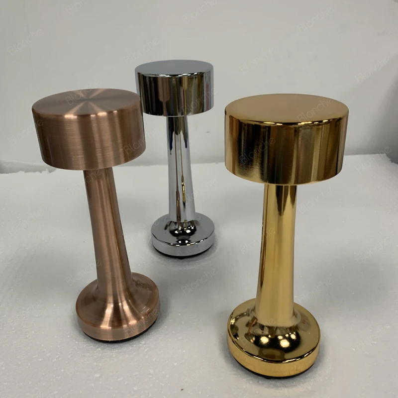 Светодиодный ночник с аккумулятором заряжаемый от USB настольная лампа для