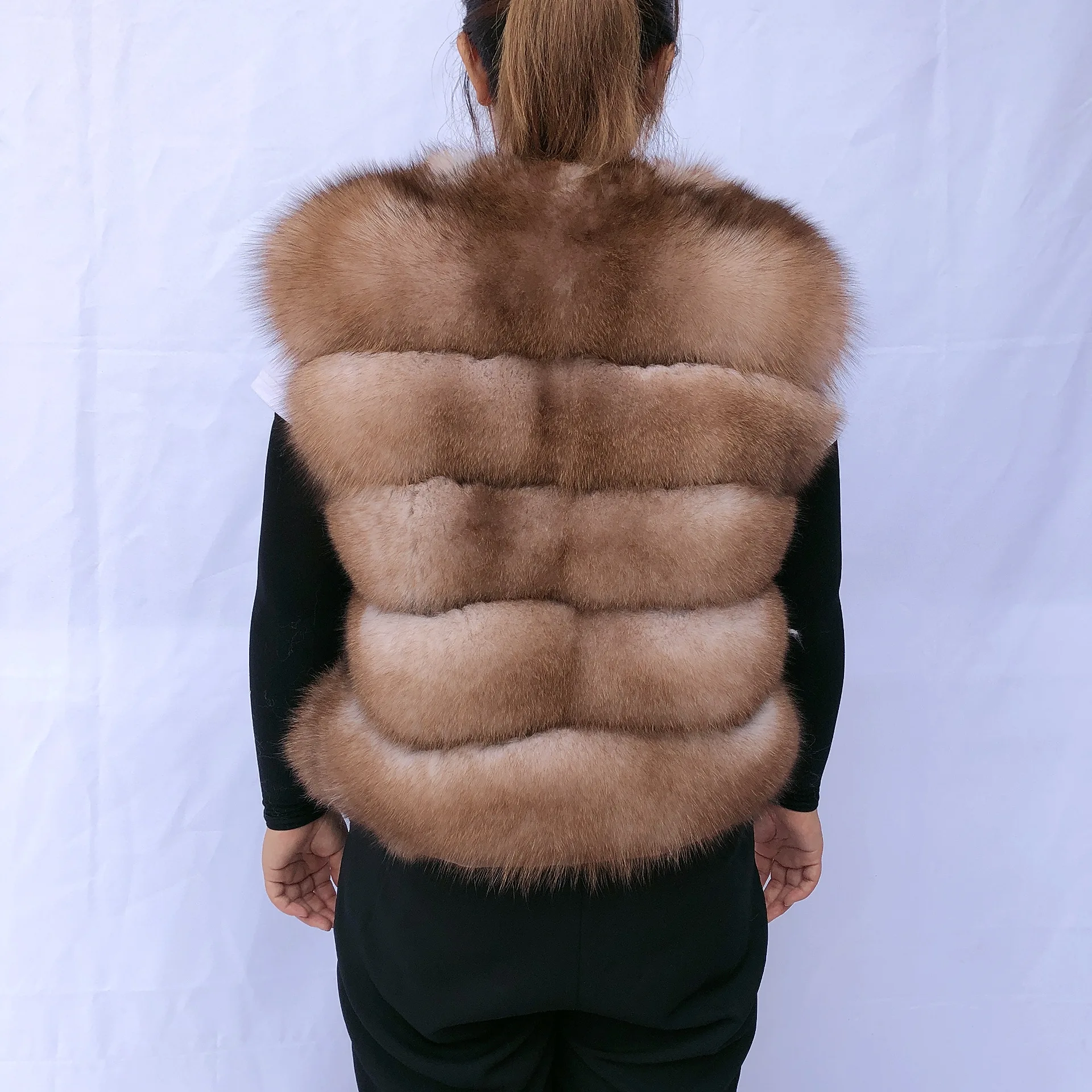 Женская зимняя куртка из лисьего меха красная лиса серебристая Лиса сексуальная