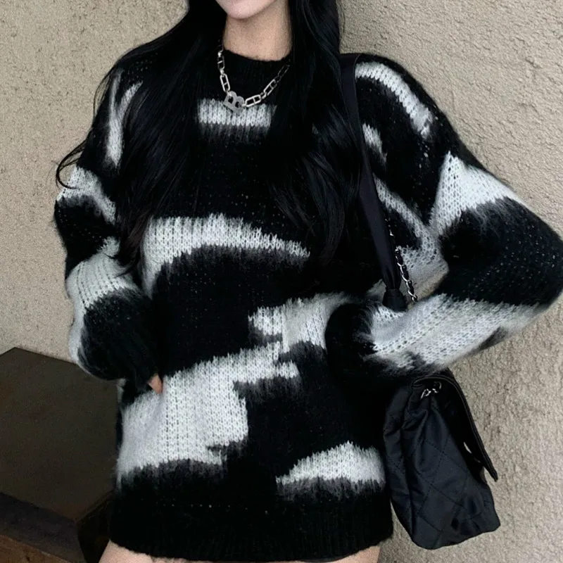 

Woman Autumn Sweaters Casual Thick O-neck Chic Tie-DyeKnitted Pullovers Female Winter Fashion Long Sleeve Loose Black Streetwear