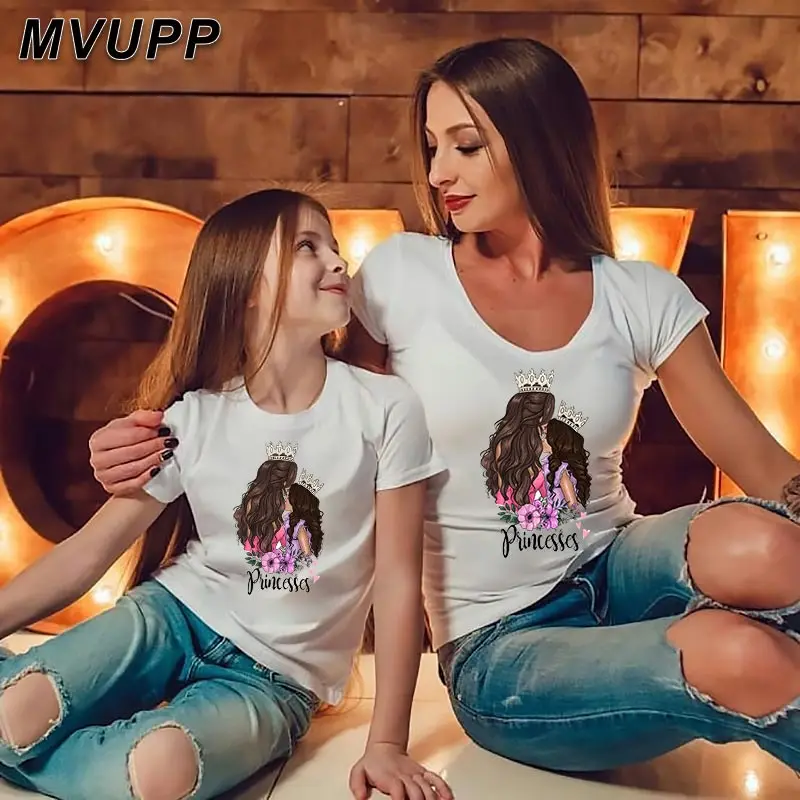 Семейная футболка принцессы с принтом для мамы и дочки; одинаковые комплекты; одежда для мамы и дочки; для маленькой сестры; для мамы и дочки
