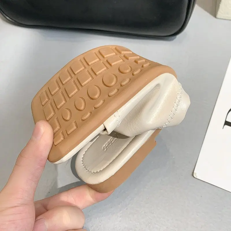 

XIXIYIPIN 2021 Summer Fashion Outdoor Women Slippers Soft Leather Indoor Colourful Flat Shoes for Woman Shoes Women Slides