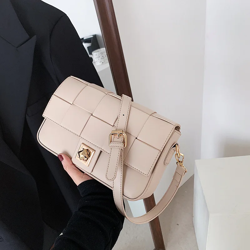 

European and American Fashion High-quality Ladies Woven Messenger Small Bag2021new Net Red Fashion One-shoulder Small Square Bag