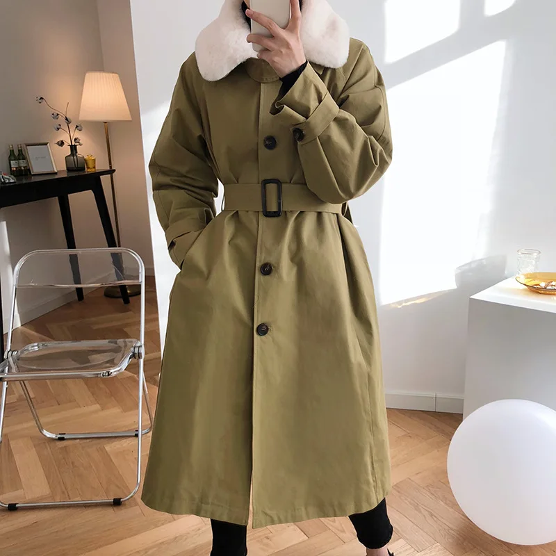 Женская куртка с хлопковой подбивкой меховым воротником и пирожными для работы