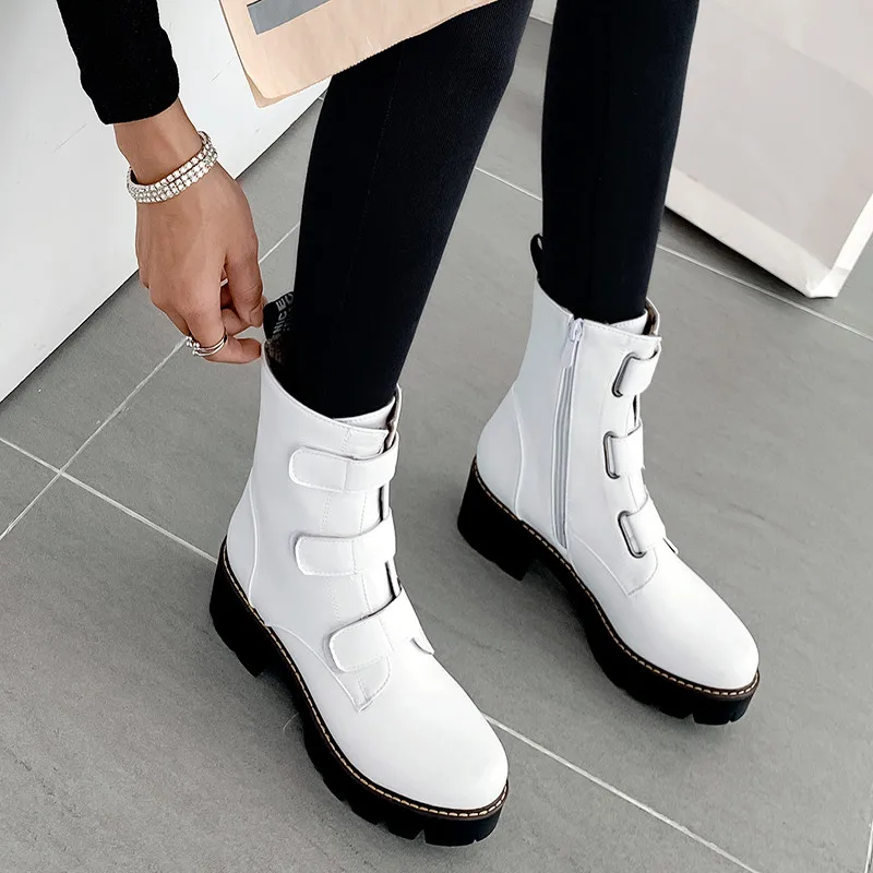 Женские байкерские ботинки YMECHIC черные белые в готическом стиле на высоком